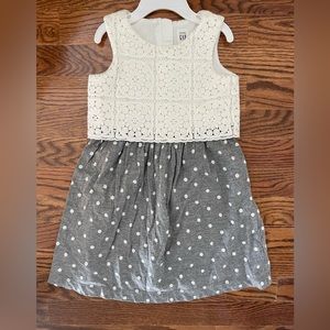 Gap size 4 polka dot and eyelet dress